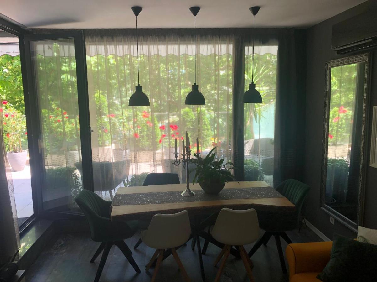 Sea Garden Apartment Varna Esterno foto